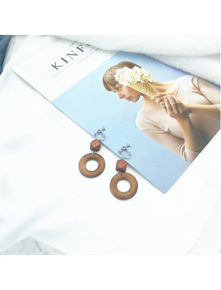 RAT1218W - Aksesoris Hijab Anting Jepit / Clip Wooden Round Earring